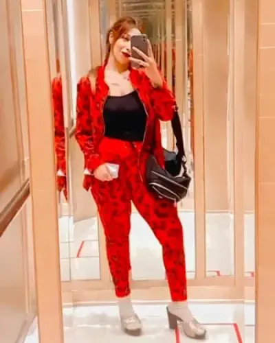 Call Girls Rasra Cash On Delivery