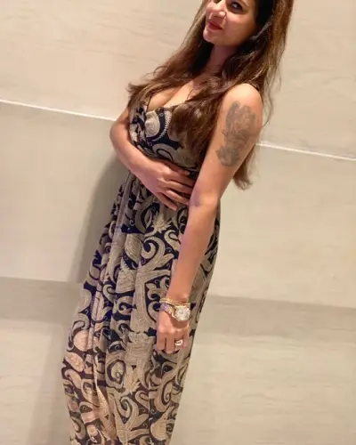 Rasra Escort